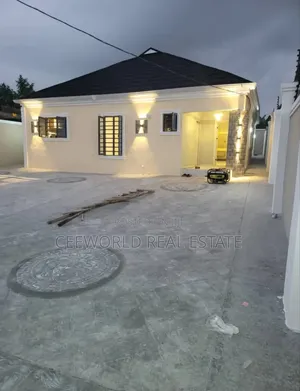 4bdrm Bungalow in Health Center. Elebu, Akala Express for sale
