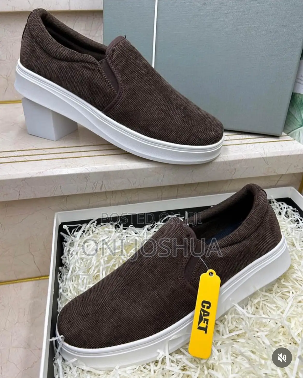 Easy Wear Sneakers
