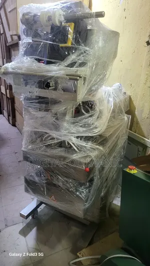 Liquid Packaging Machine 4side Sealing