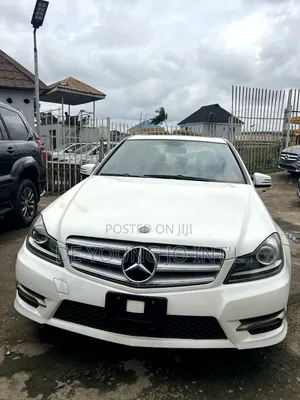 Mercedes-Benz C300 Luxury 4Matic Sedan AWD (3.5L 6cyl 7A) 2013 White