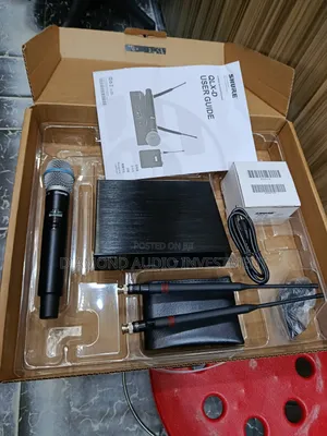 Shure Qlxd24/Beta87a Wireless Microphone (Original)