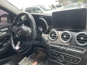Mercedes-Benz C300 Sport 4Matic Sedan AWD (2.0L 4cyl 7A) 2017 Gray