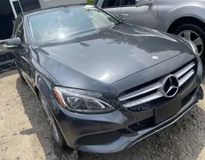 Mercedes-Benz C300 Sport 4Matic Sedan AWD (2.0L 4cyl 7A) 2017 Gray