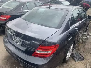 Mercedes-Benz C300 Luxury 4Matic Sedan AWD (3.5L 6cyl 7A) 2014 Gray