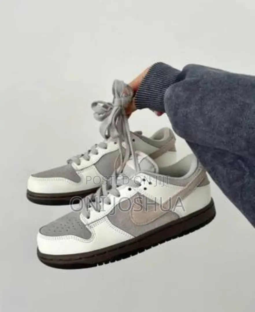 Dunk Sneakers