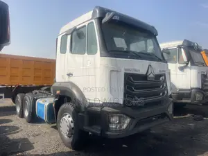 Super Clean Pure White Sinotruck Howo Trailer
