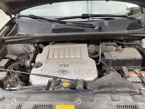 Toyota Highlander SE 2012 Gray