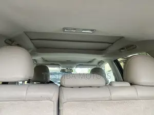 Toyota Venza AWD 2010 White