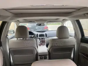 Toyota Venza AWD 2010 White