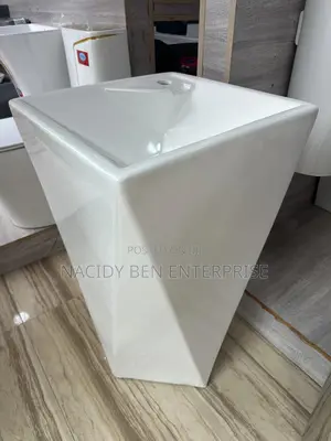 Pyramid Standing Basin