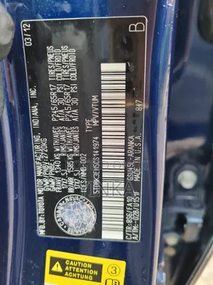 Toyota Highlander SE 2012 Blue