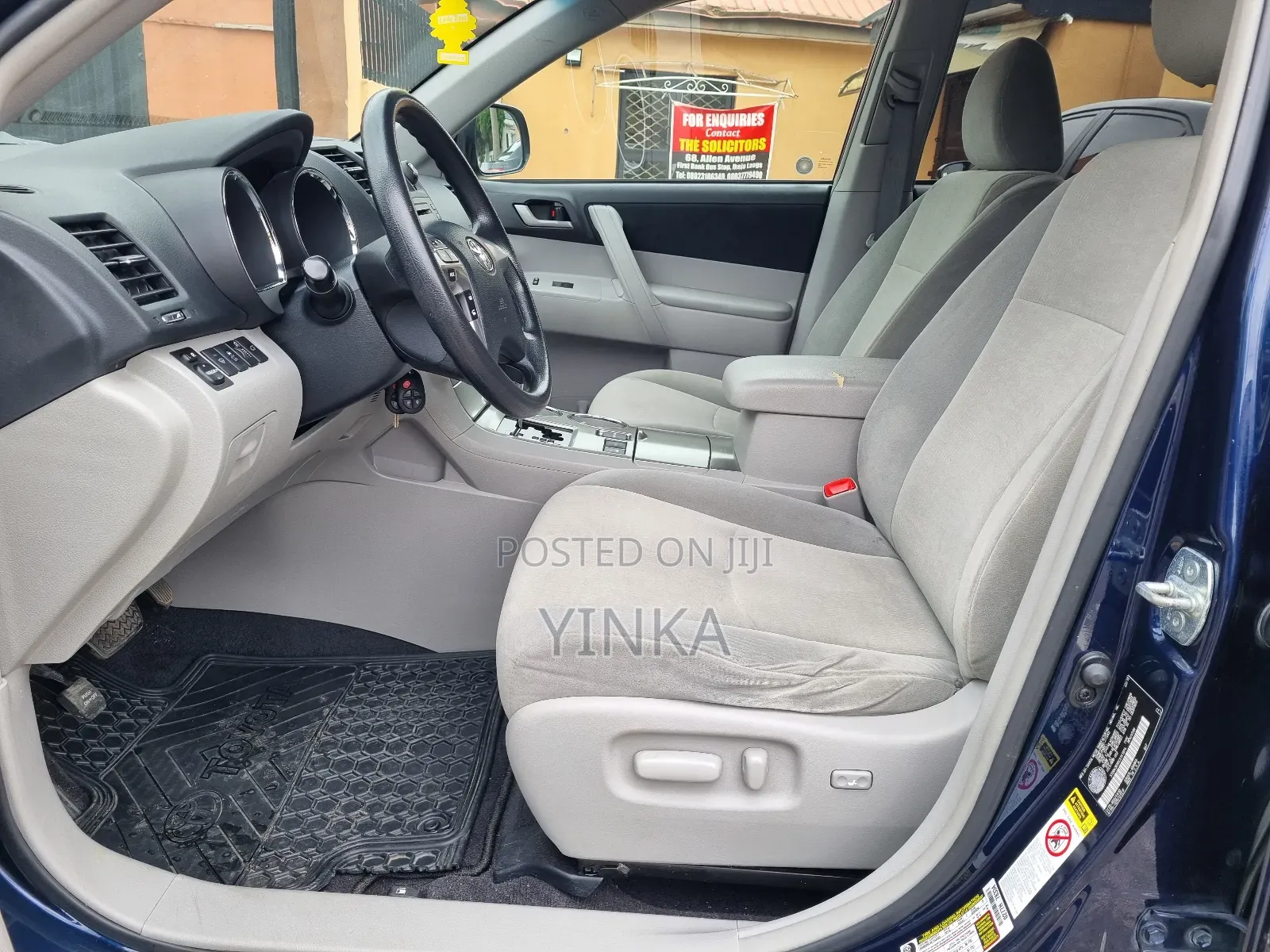 Toyota Highlander SE 2012 Blue