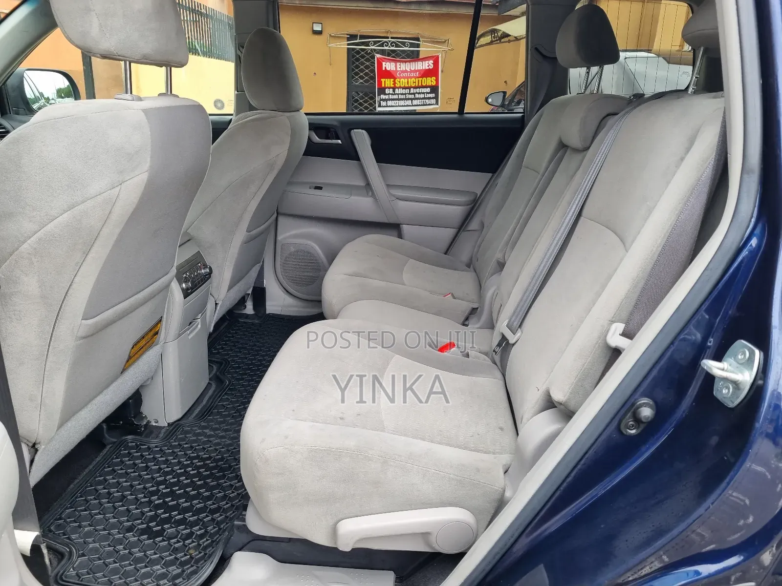 Toyota Highlander SE 2012 Blue