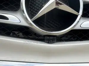 Photo - Mercedes-Benz GLC-Class 2018 White