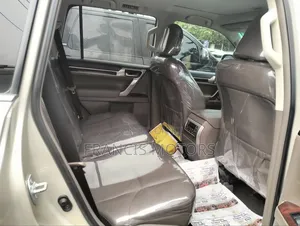 Lexus GX 460 Base 2016 Gold