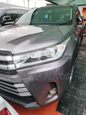 Toyota Highlander Limited 4dr SUV AWD (3.5L 6cyl 6A) 2014