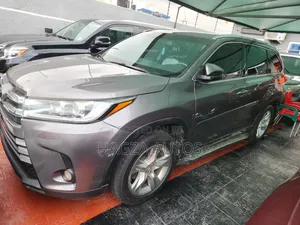 Toyota Highlander Limited 4dr SUV AWD (3.5L 6cyl 6A) 2014