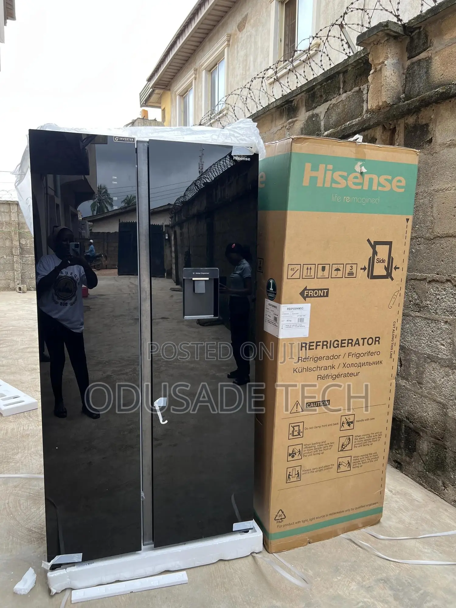 Hisense 529l Refrigerator–Inverter Technology, Black Mirror