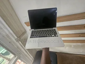 Laptop Apple MacBook Pro 2015 8GB Intel Core I5 SSD 256GB