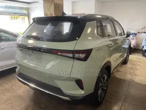 New Wuling Hongguang Plus 2025 Green