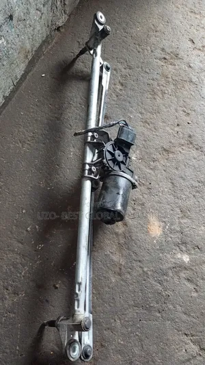 Front Engine Wiper for Windscreen Range Rover 2012