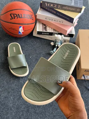 Loufu Slides