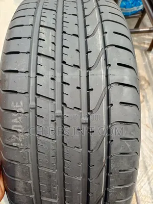 245/40/20 Run Flat Tire Original