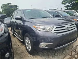 Toyota Highlander Limited 3.5L 2WD 2013 Gray