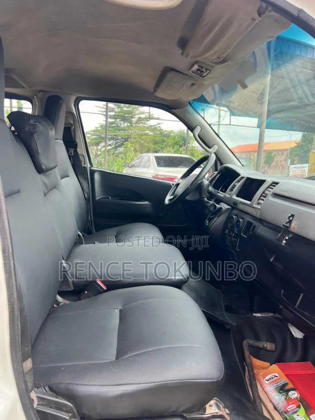 Toyota HiAce 2012 White
