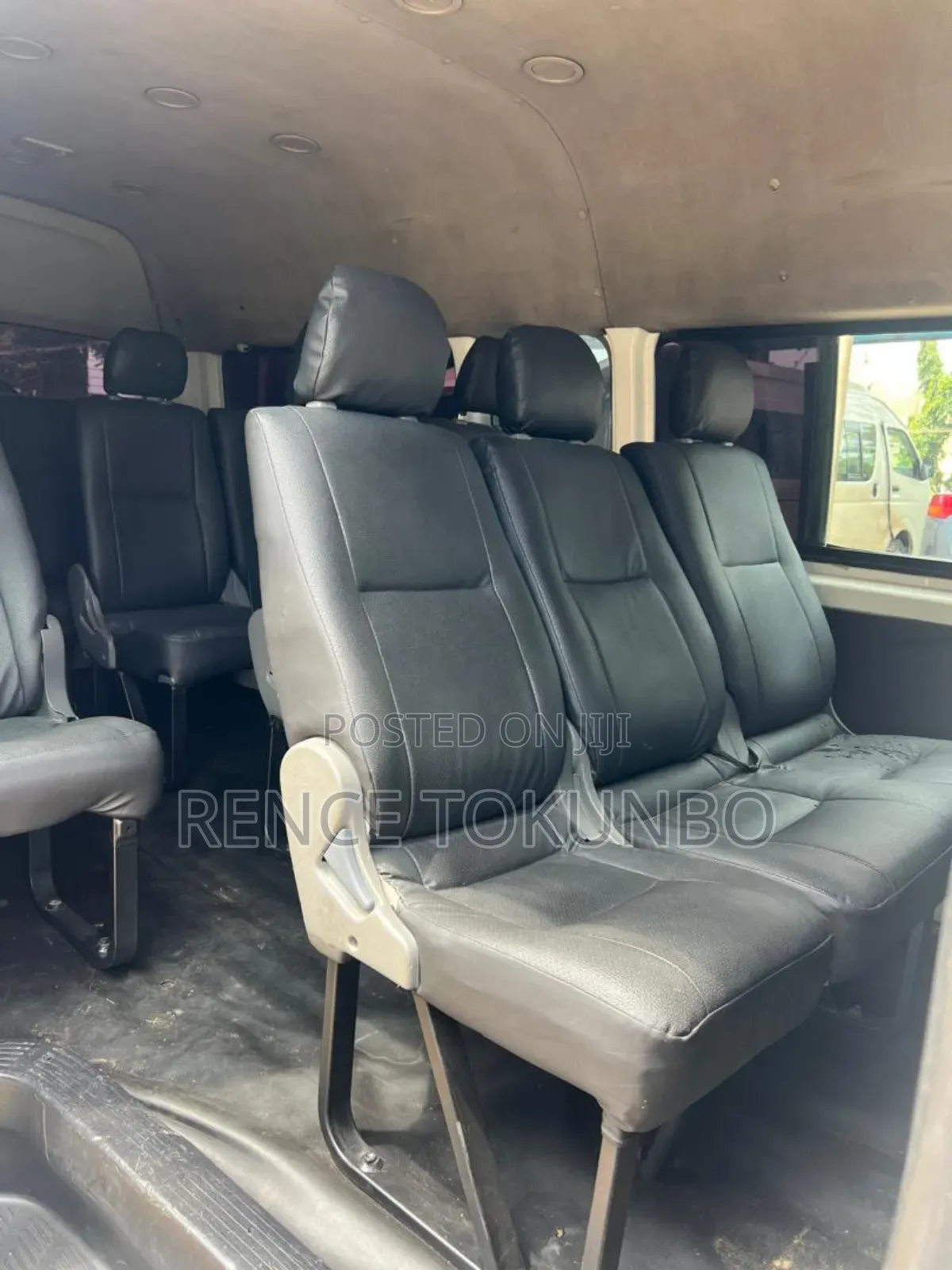Toyota HiAce 2013 White