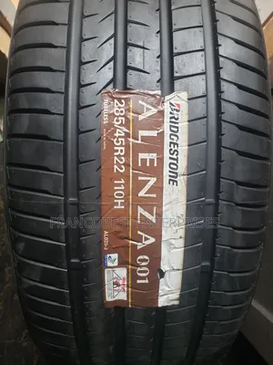 285/45r22 Bridgestone Premium Tire