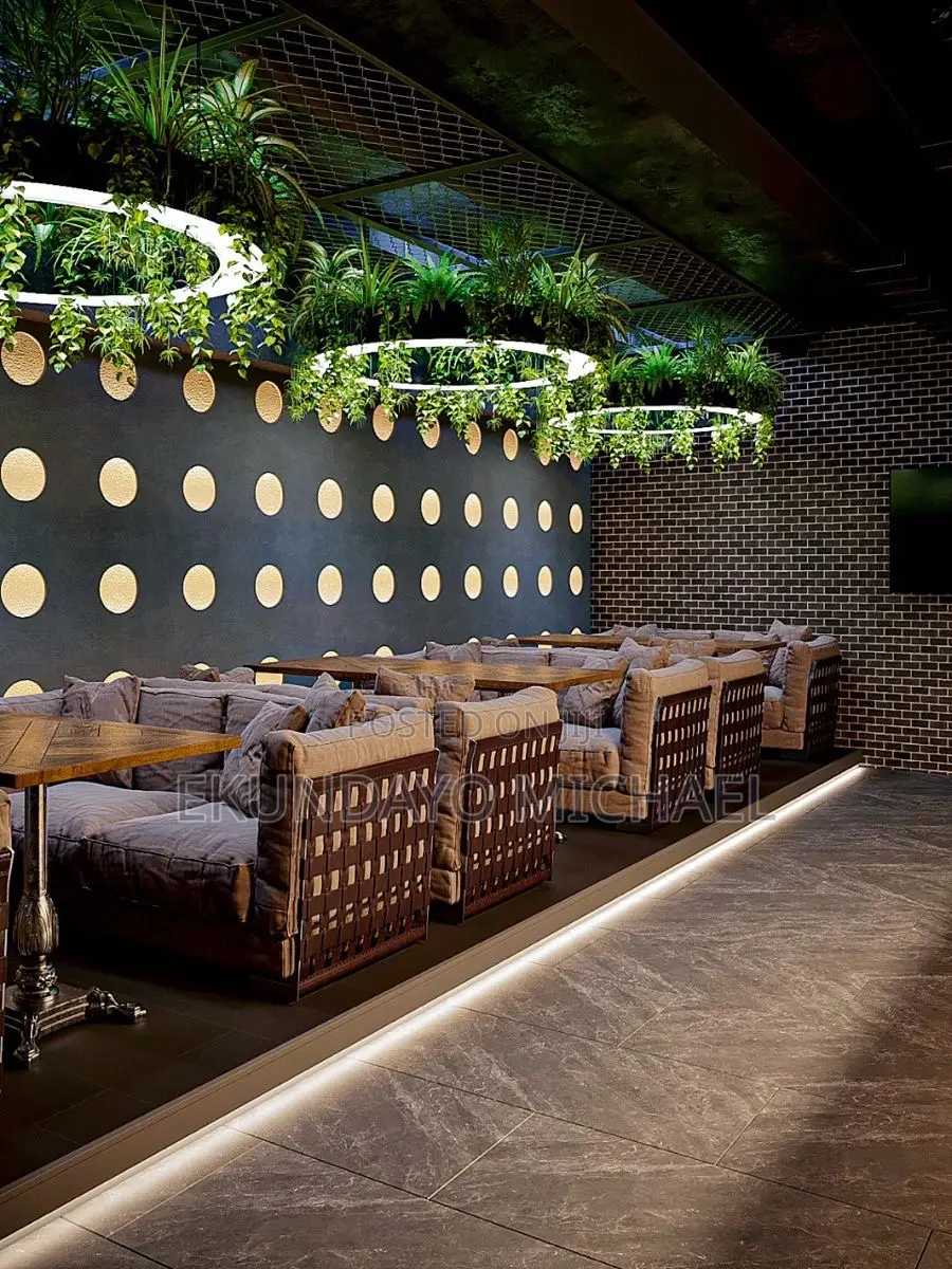 Bar/Lounge Designer/Decorator