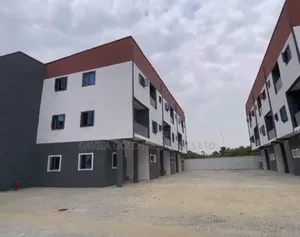 20bdrm Apartment in Lekki for sale