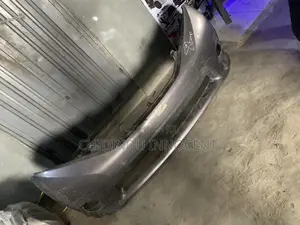 Empty Front Bumper Toyota Sienna 2015 Model Tokunbo