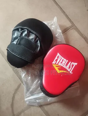 Photo - Brand New Boxing Pad Everlast