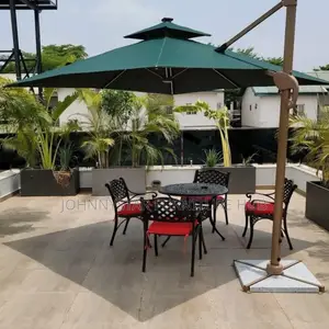 Outdoor Unbrella With Chairs