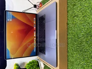 Laptop Apple MacBook Pro 2019 64GB Intel Core i9 SSD 1T