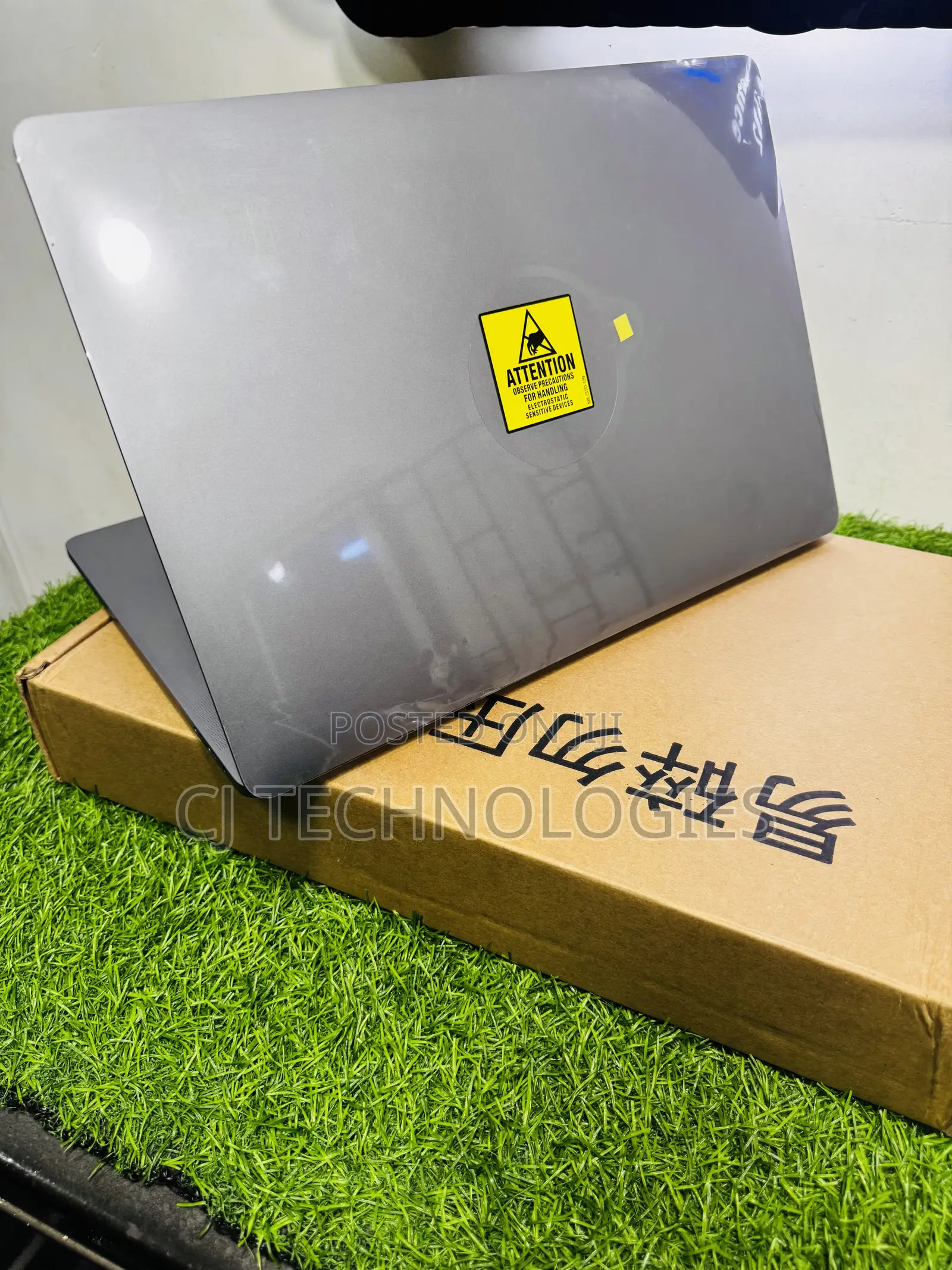Laptop Apple MacBook Pro 2019 64GB Intel Core i9 SSD 1T