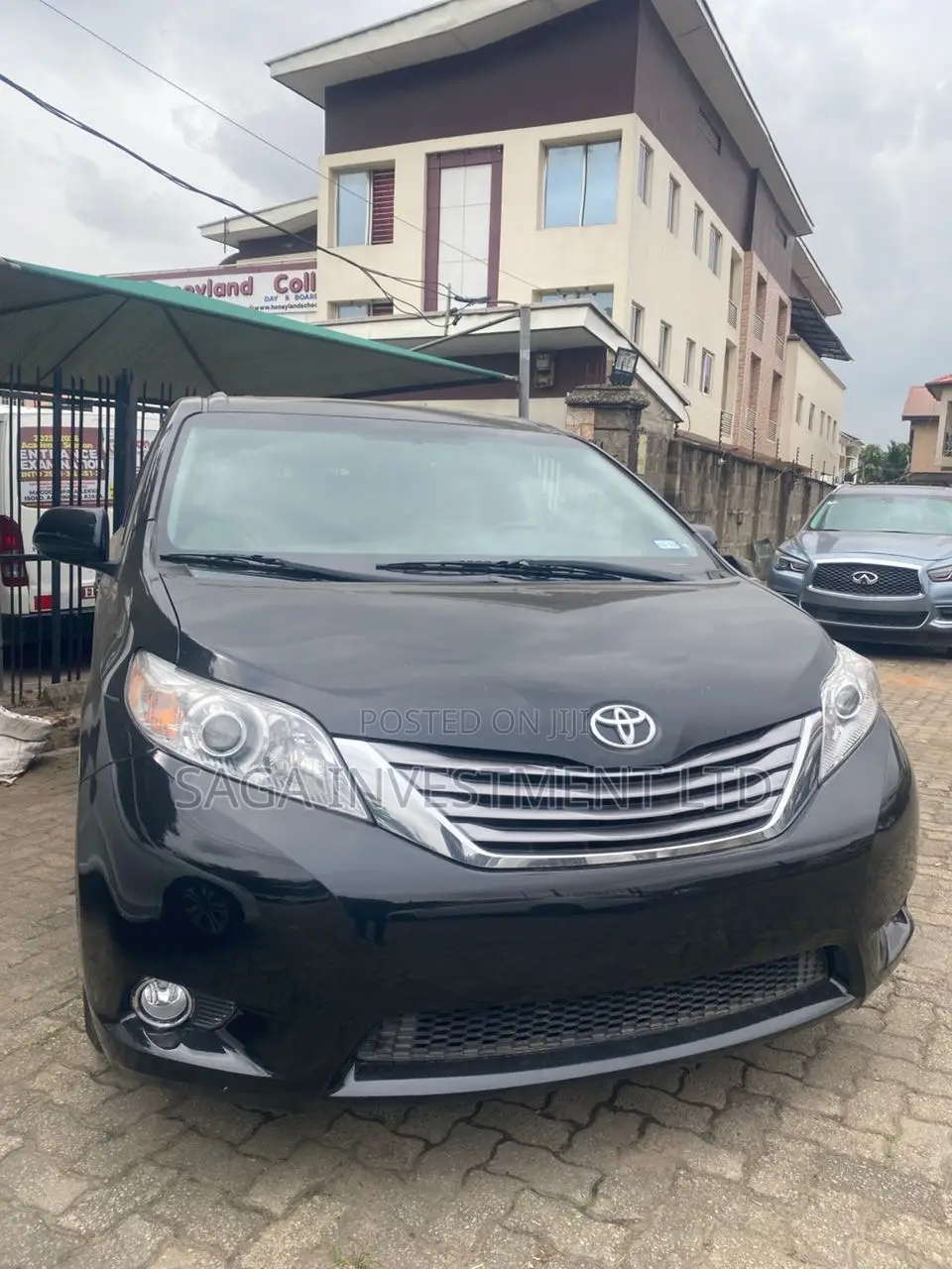 Toyota Sienna 2016 Black