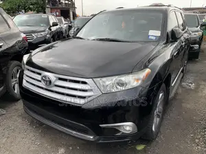 Toyota Highlander Limited 3.5l 4WD 2013 Black