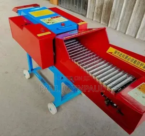Chaff Cutter With Iron Conveyor Machine
