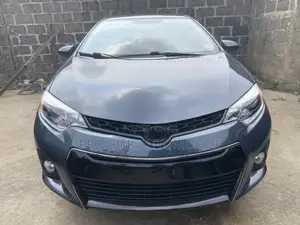Toyota Corolla S 4dr Sedan (1.8L 4cyl CVT) 2014 Black