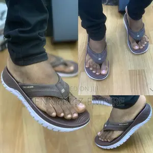 Fully Boxed Fine Latest Quality Skechers Slides