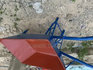 Heavy Duty Thick Wheelbarrow