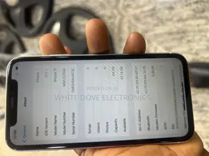 Apple iPhone 11 64 GB White