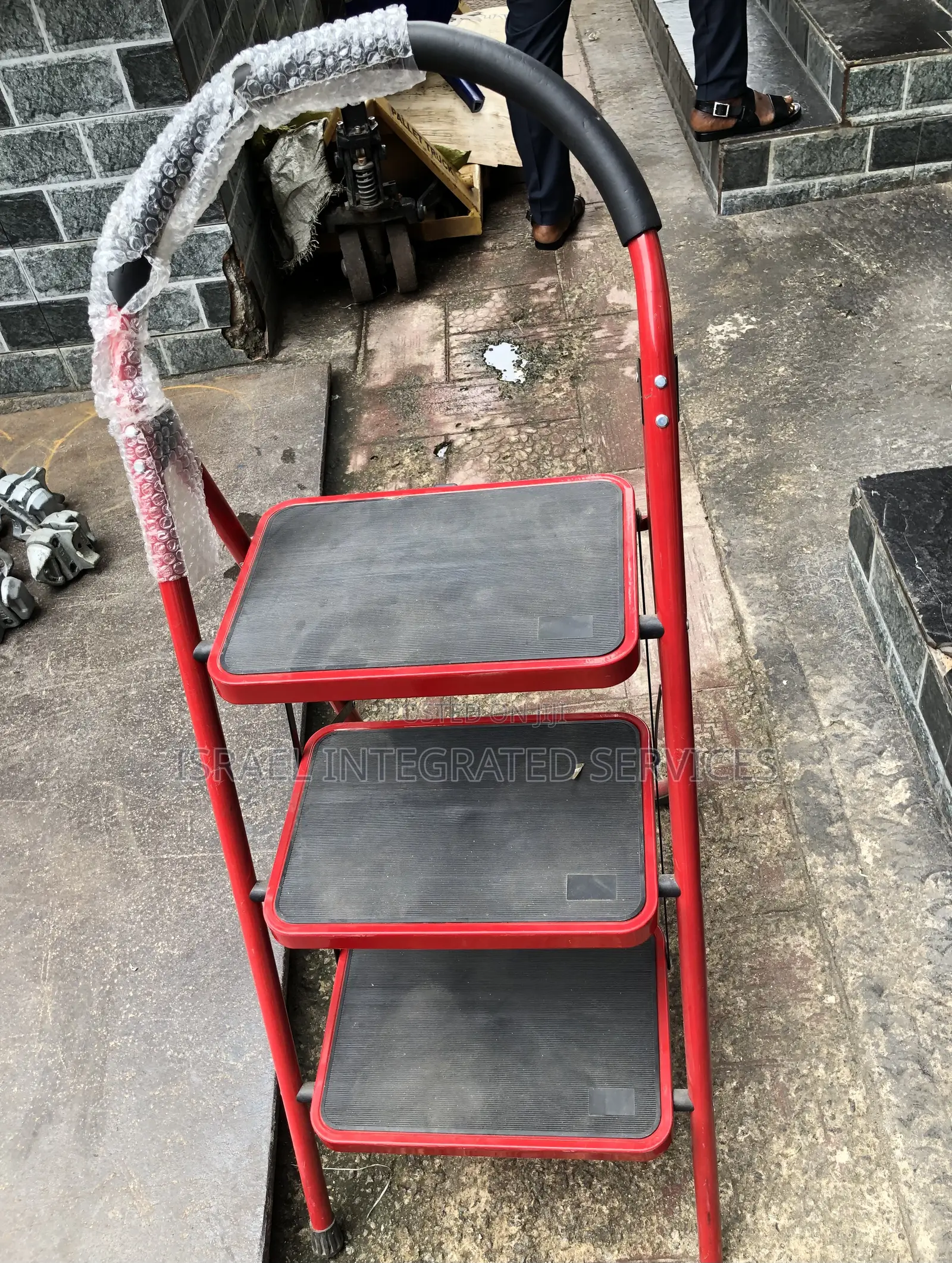 Folding Ladder 3 Ways