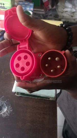 32amps 5 Pin Industrial Socket