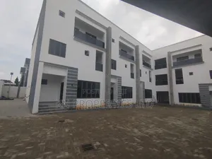 4bdrm Townhouse / Terrace in Durumi for rent