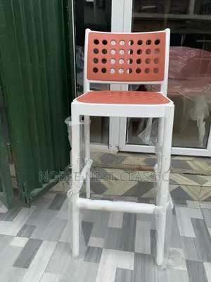 Bar Stool (High Chair)