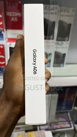 New Samsung Galaxy A06 64 GB Gold